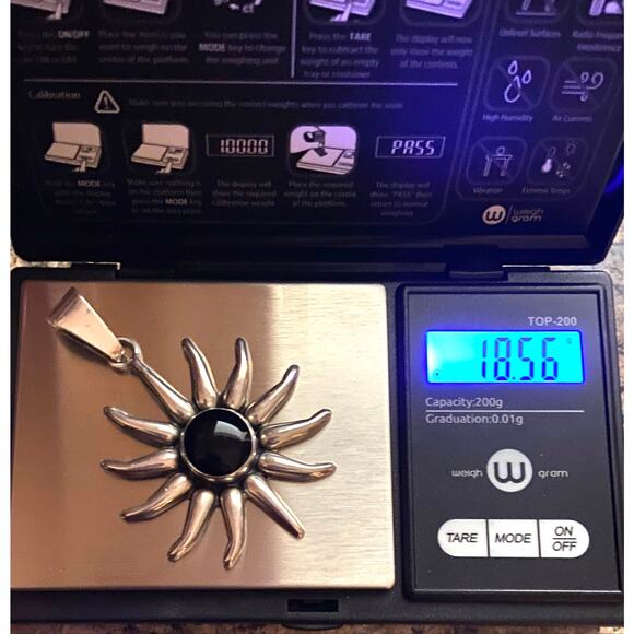 Vintage Sterling Silver Sun Pendant with Black Cabochon - Mexico Large - Picture 5 of 5